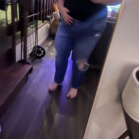 Cute torrid jeans size 20 distressed - Picture 2 of 8